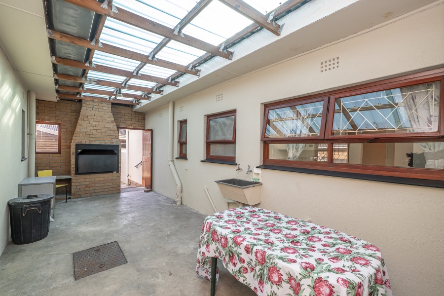 4 Bedroom Property for Sale in Morgenster Western Cape